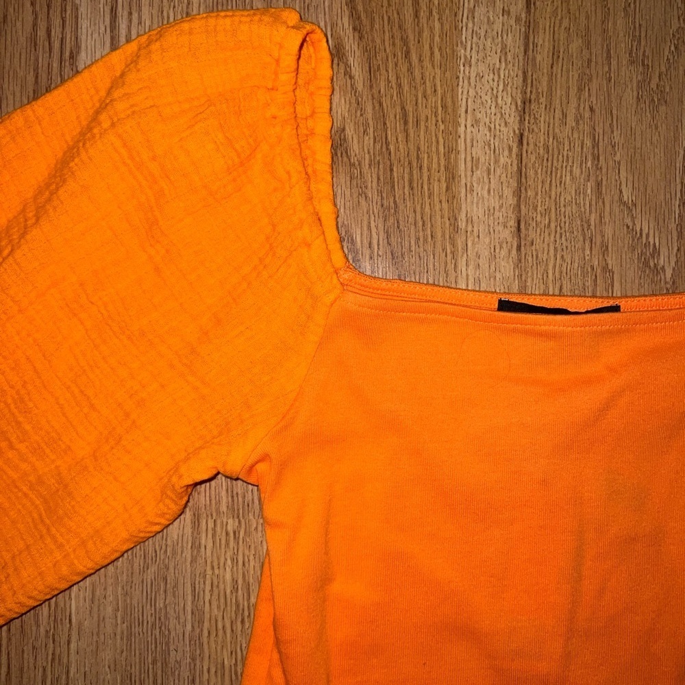 Orange Top - Picture 2 of 4